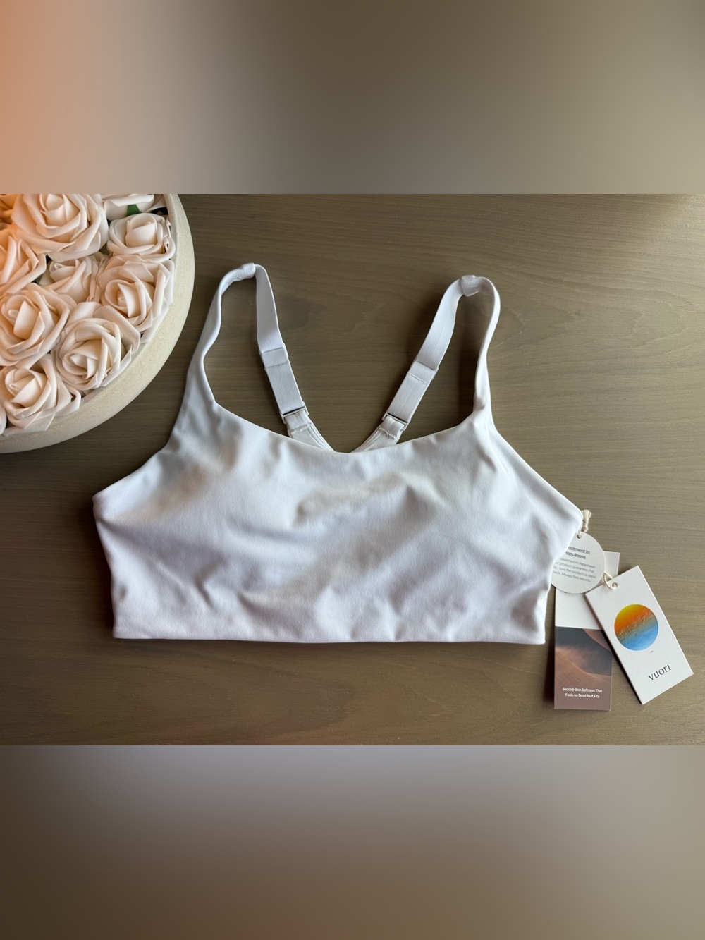 Vuori Dynamic Bra White Size Medium NWT Medium Support Sports Bra
